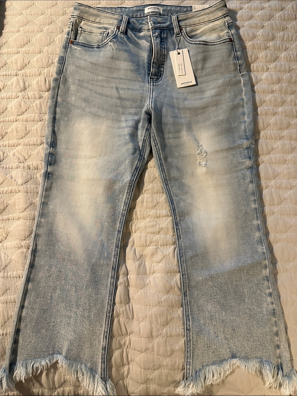 Artemis Light Wash Frayed Hem Women’s Jeans